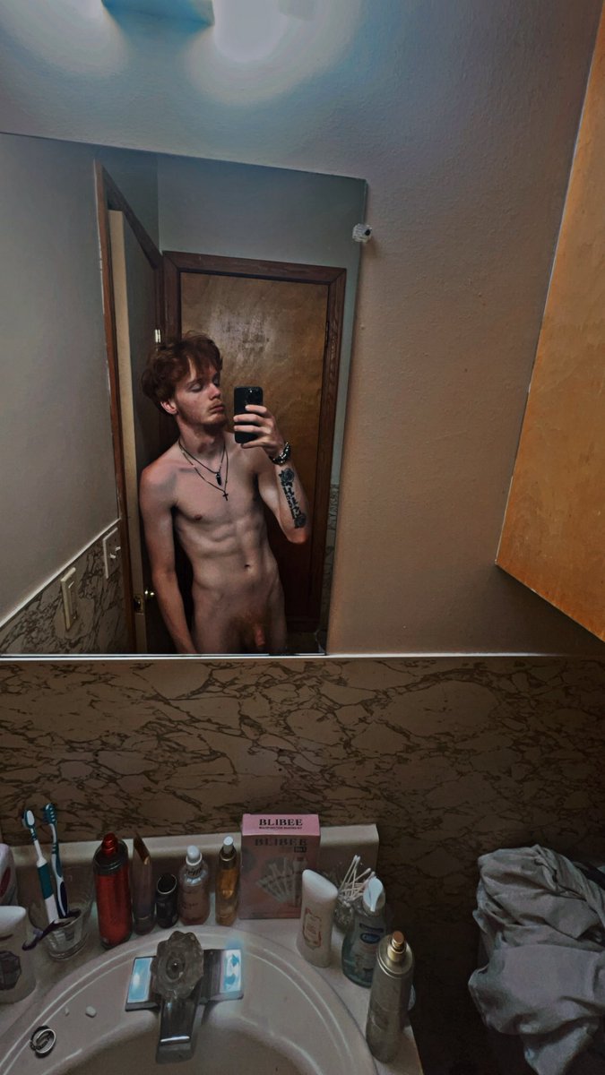 forbiddenging👹😶‍🌫️ tweet media