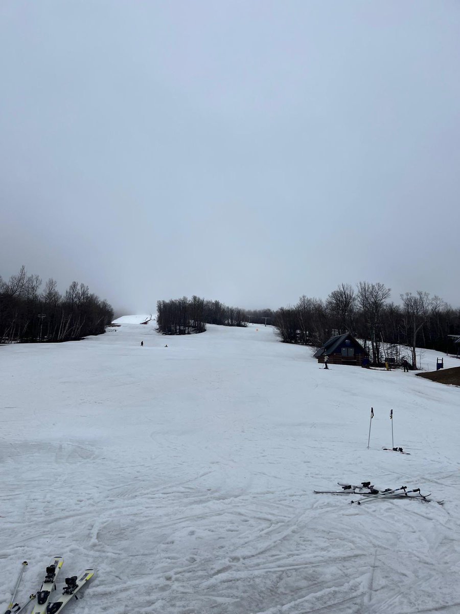 BecketKeysTrips tweet media