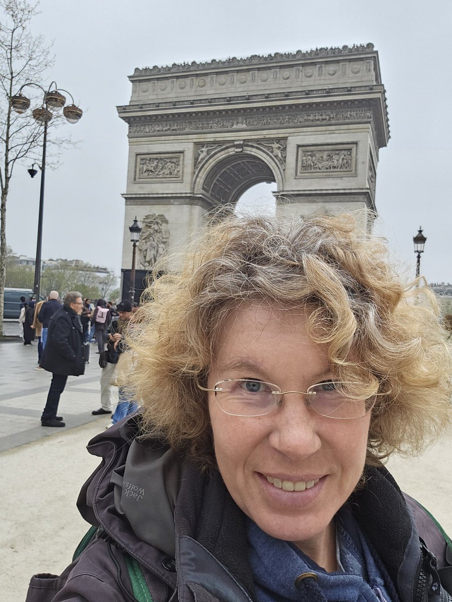 Sabine Hossenfelder tweet media