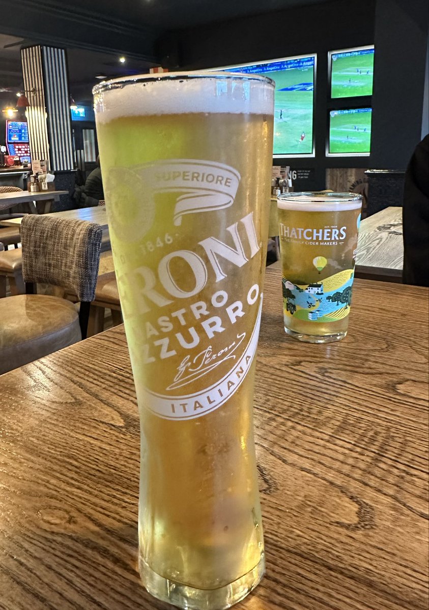 Lea xxxxx tweet media