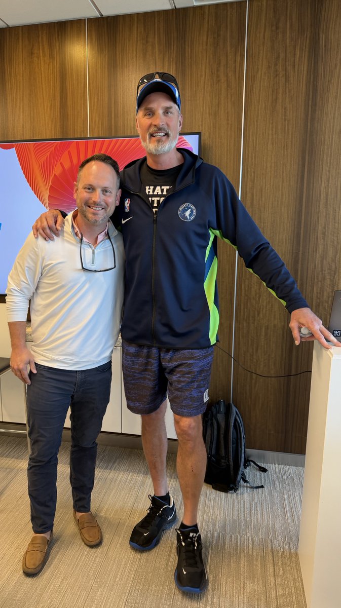 DKThompson's tweet image. Really cool opportunity to meet Christian Laettner today.
