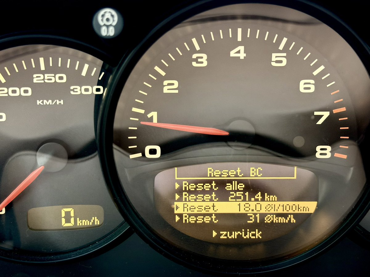 Manni der Friedensbomber tweet media