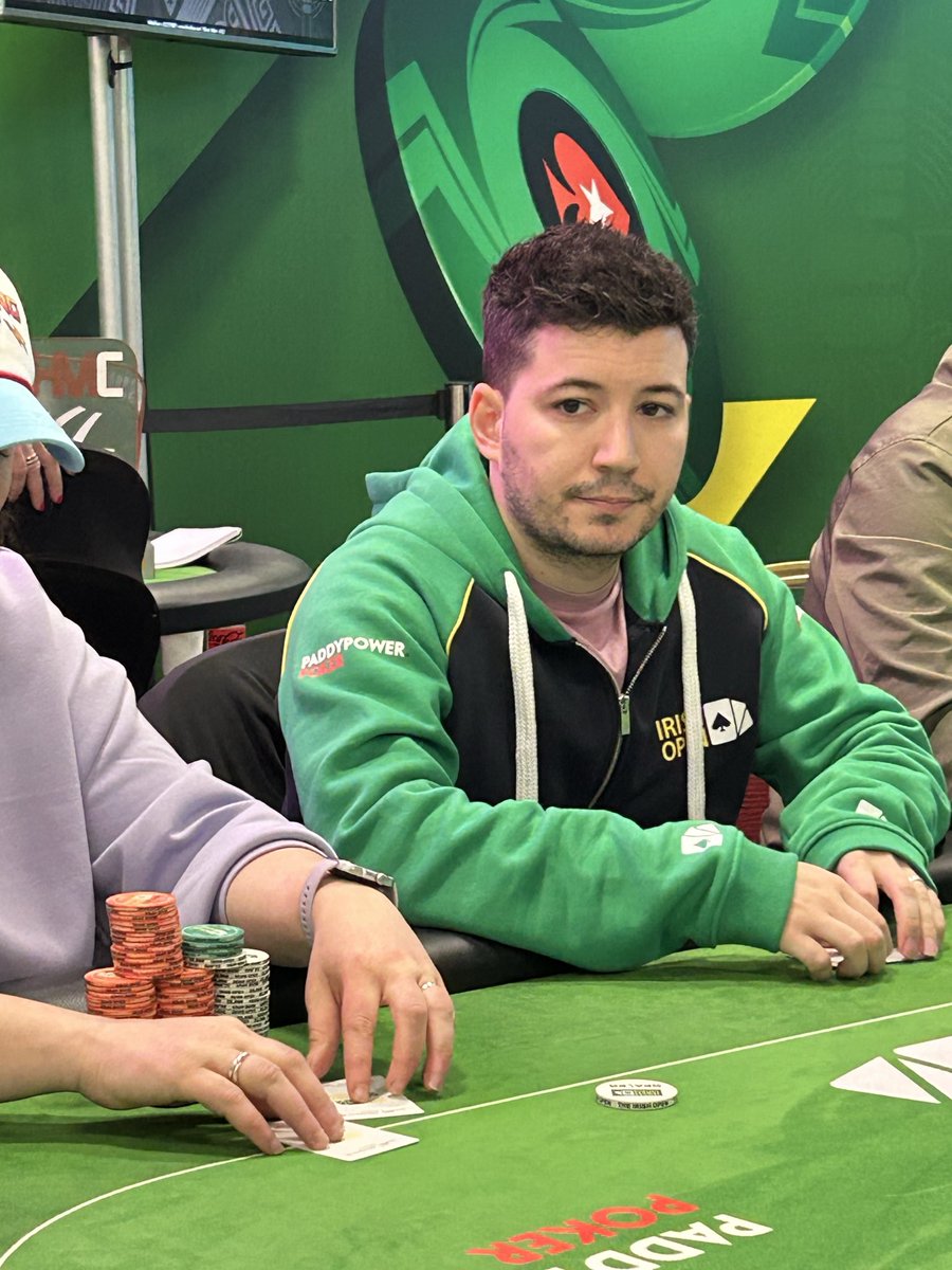 Adrián Delgado tweet media