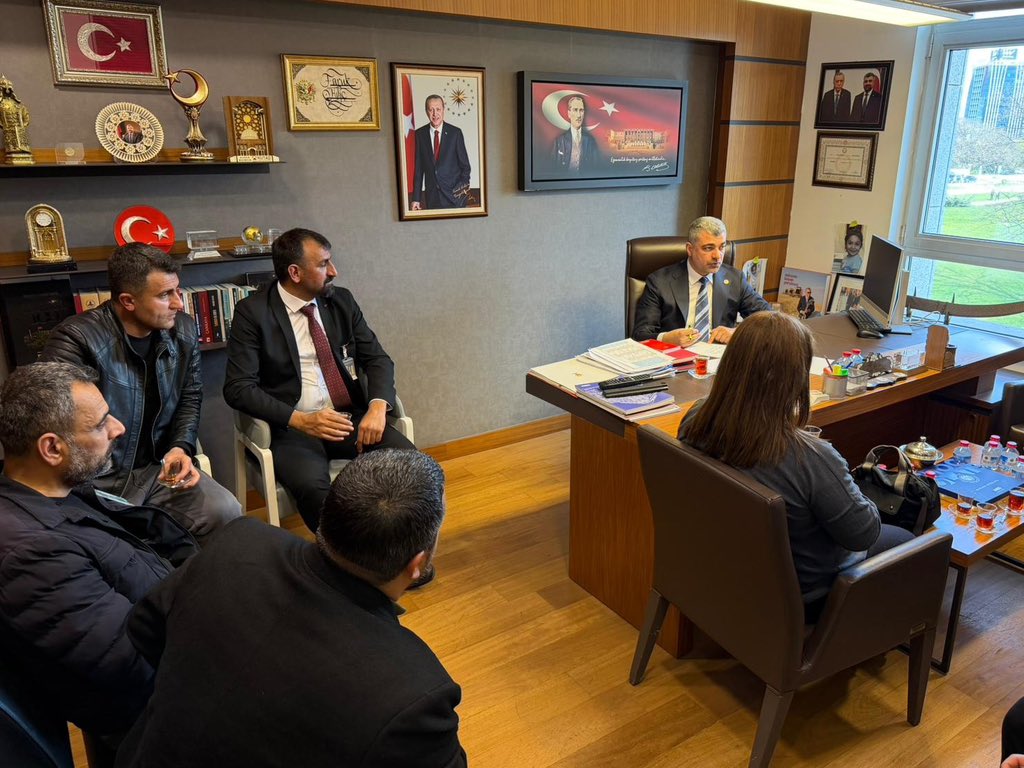 farukkilic47's tweet photo. 📍#TBMM

✅ Kıymetli hemşehrilerimizi Gazi Meclisimizde misafir ettik. Nazik ziyaretleri için kendilerine teşekkür ediyorum. https://t.co/bzT7U01ntI