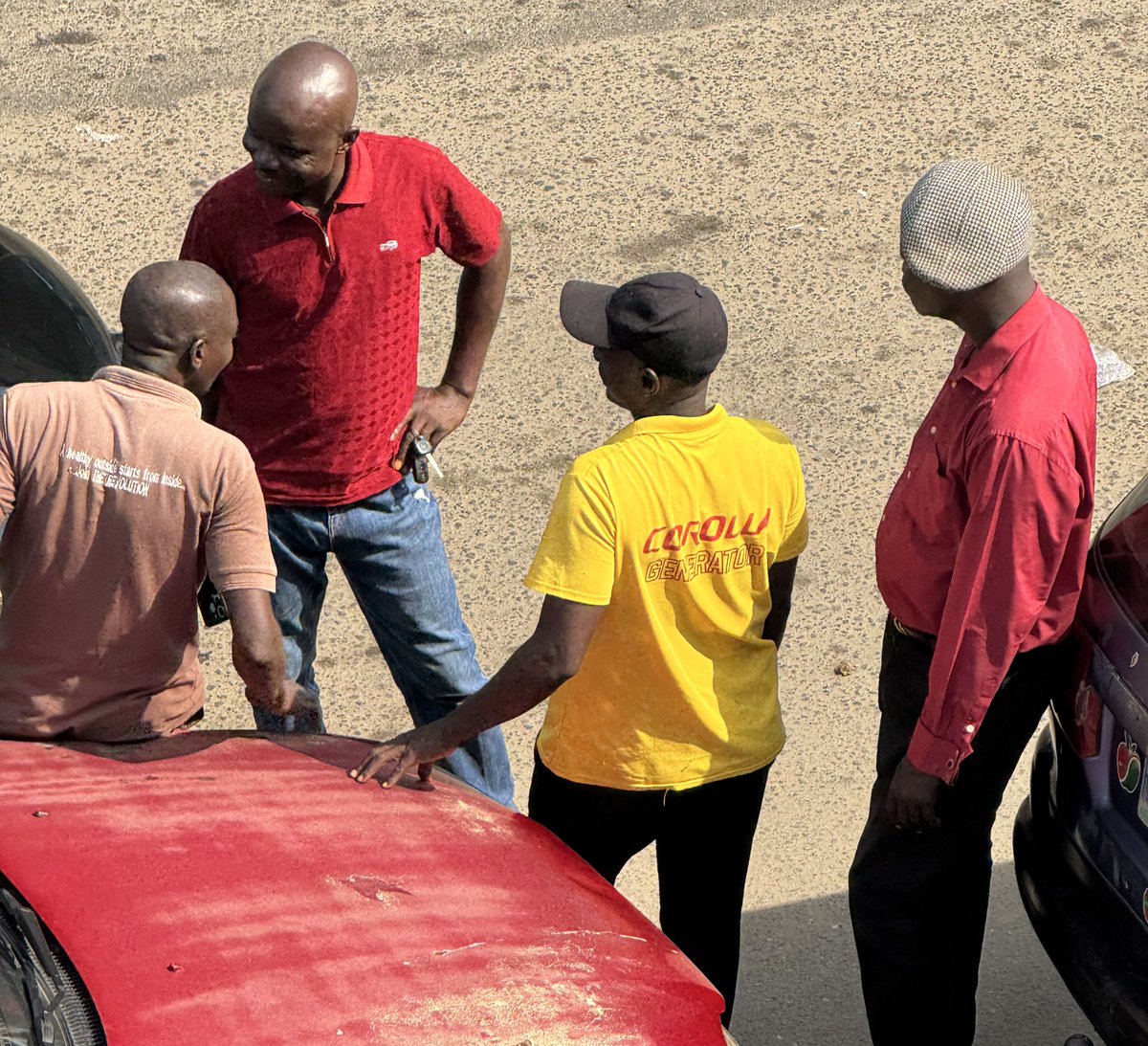 Ladies above 30, will you date a taxi driver who’s still single at 40, them dey pick up steady o ??