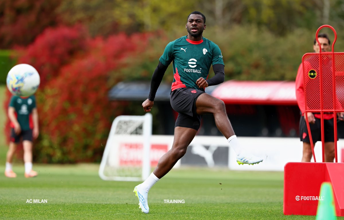 AC Milan tweet media