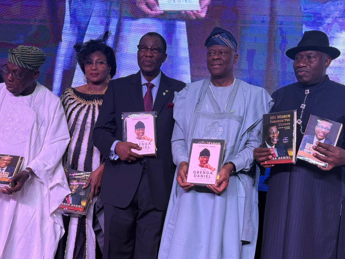 Goodluck E. Jonathan tweet media