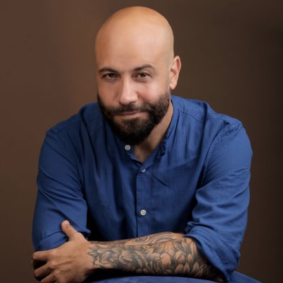 Adrián Rosales tweet media