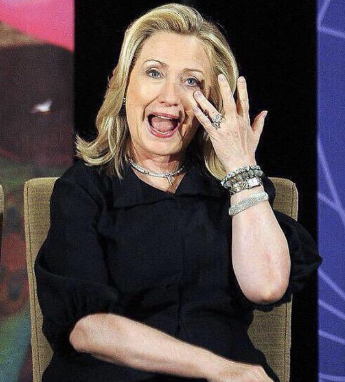 👑KAREN👠 tweet media