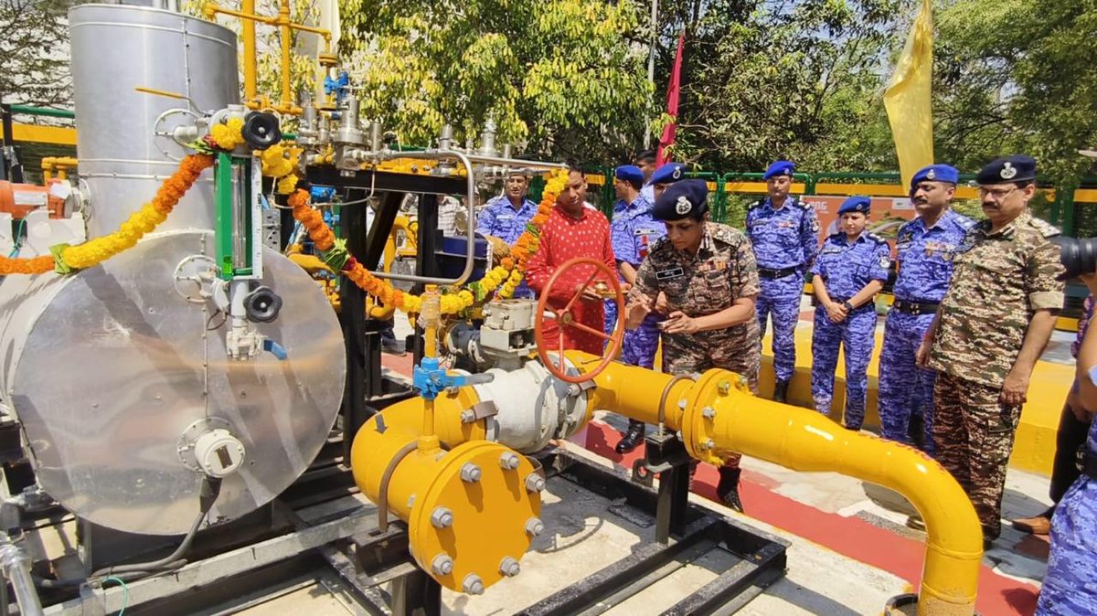 107BNRAF tweet media