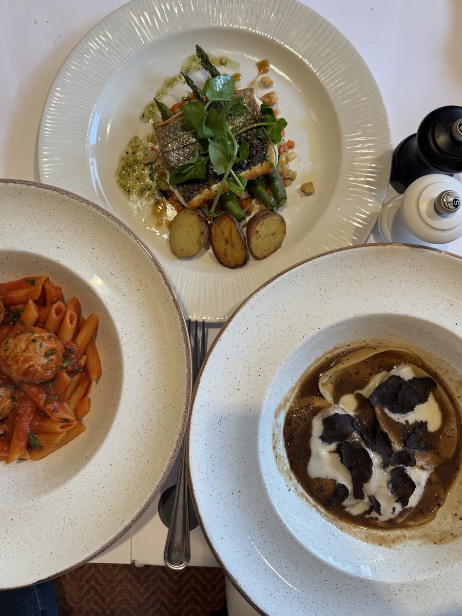 𝓪𖠇࿐ྀུ༅ tweet media