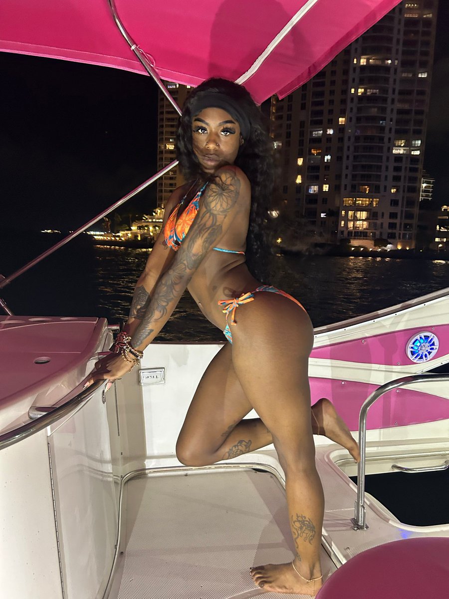 EngageOFans tweet media