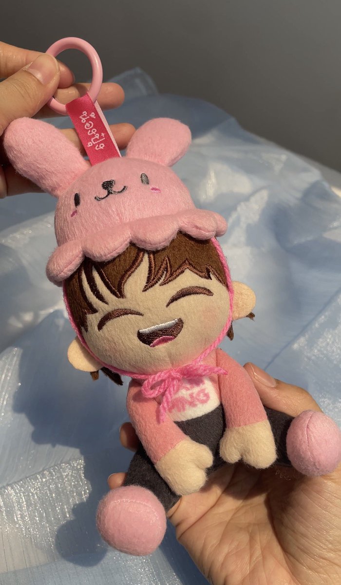 Karisma Thailand tweet media