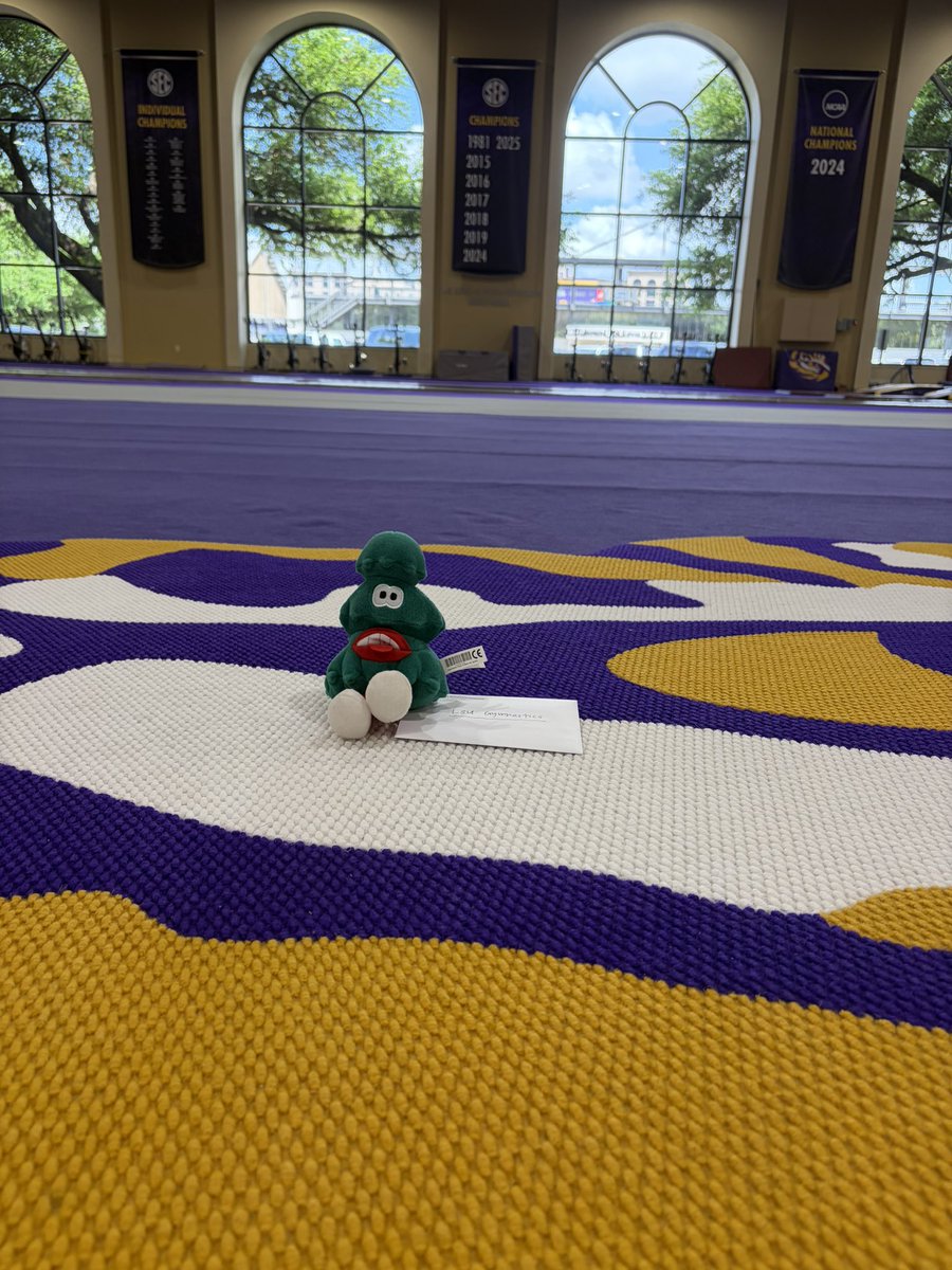 StanfordWGym's tweet photo. Thanks to @LSUgym for opening your home to us today! 

Geaux Tigers 💜💛 and Geaux Card ❤️🌲

#OneMindForUs | #GoStanford https://t.co/1Zo98wBnii