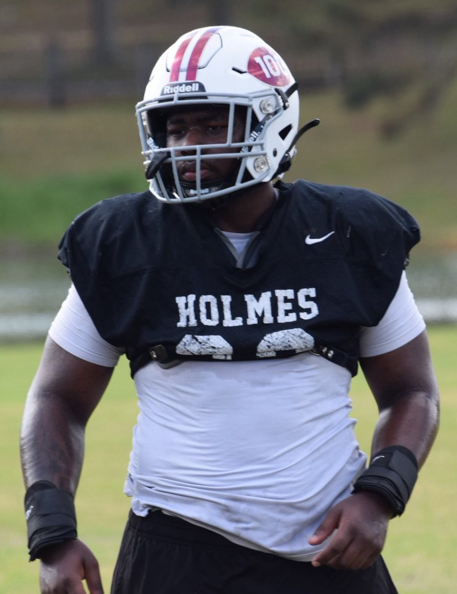 JuCoFootballACE's tweet photo. #SpringBall 
Tyricco Henderson @37era_ @ Holmes JuCo @HolmesccFB https://t.co/QyfB2WDYXF