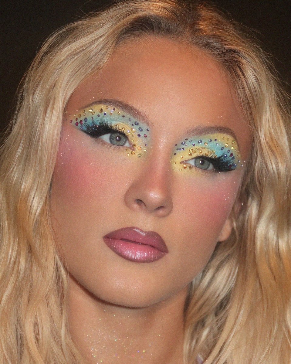 Sophia Sinot tweet media