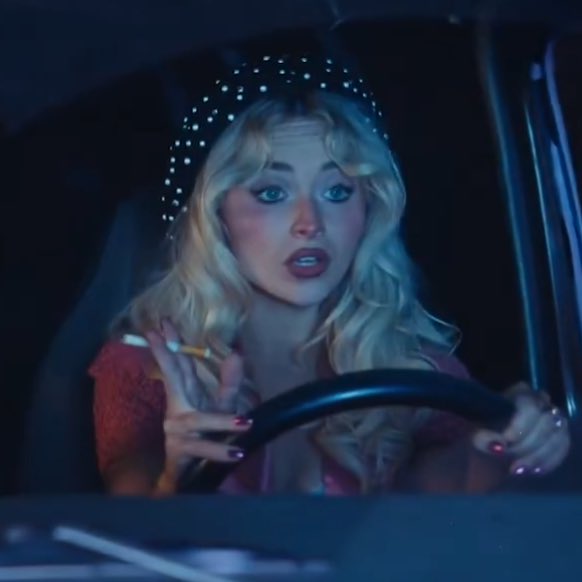 courtney ౨ৎ tweet media