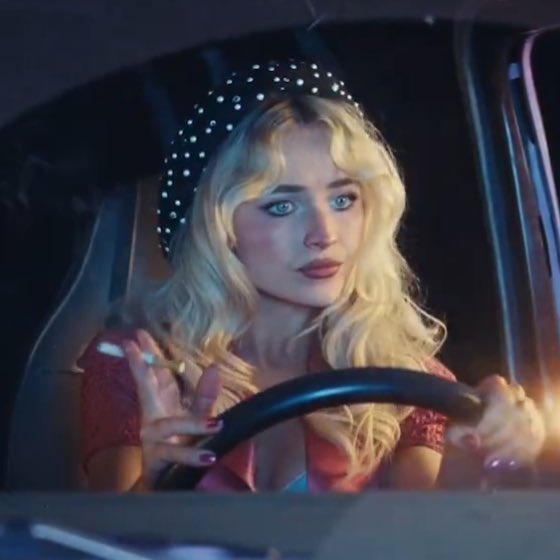 courtney ౨ৎ tweet media