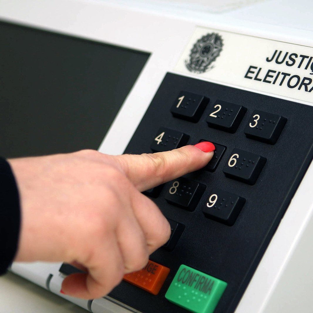 République tweet media