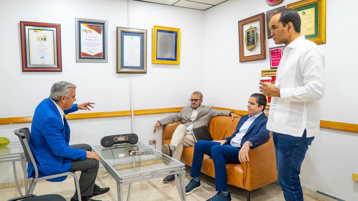 Nuestro director, <a href="/ivanhguzman/">Iván H. Guzmán</a>, participó en el programa “Tribuna de la Verdad”, transmitido por Z101 FM, un espacio de análisis plural enfocado en la veracidad de la información.

Durante su intervención, destacó que el tabaco dominicano no solo se cultiva, sino que se proyecta