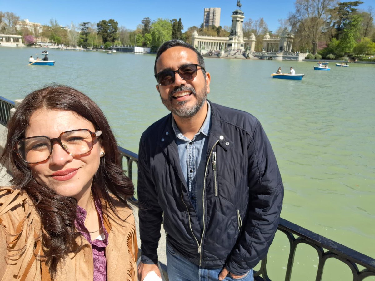 Ando de guía de turistas en Madrid con la prima tampiqueña.🇲🇽🇪🇸