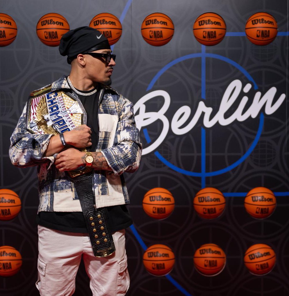 Carmelo Hayes tweet media