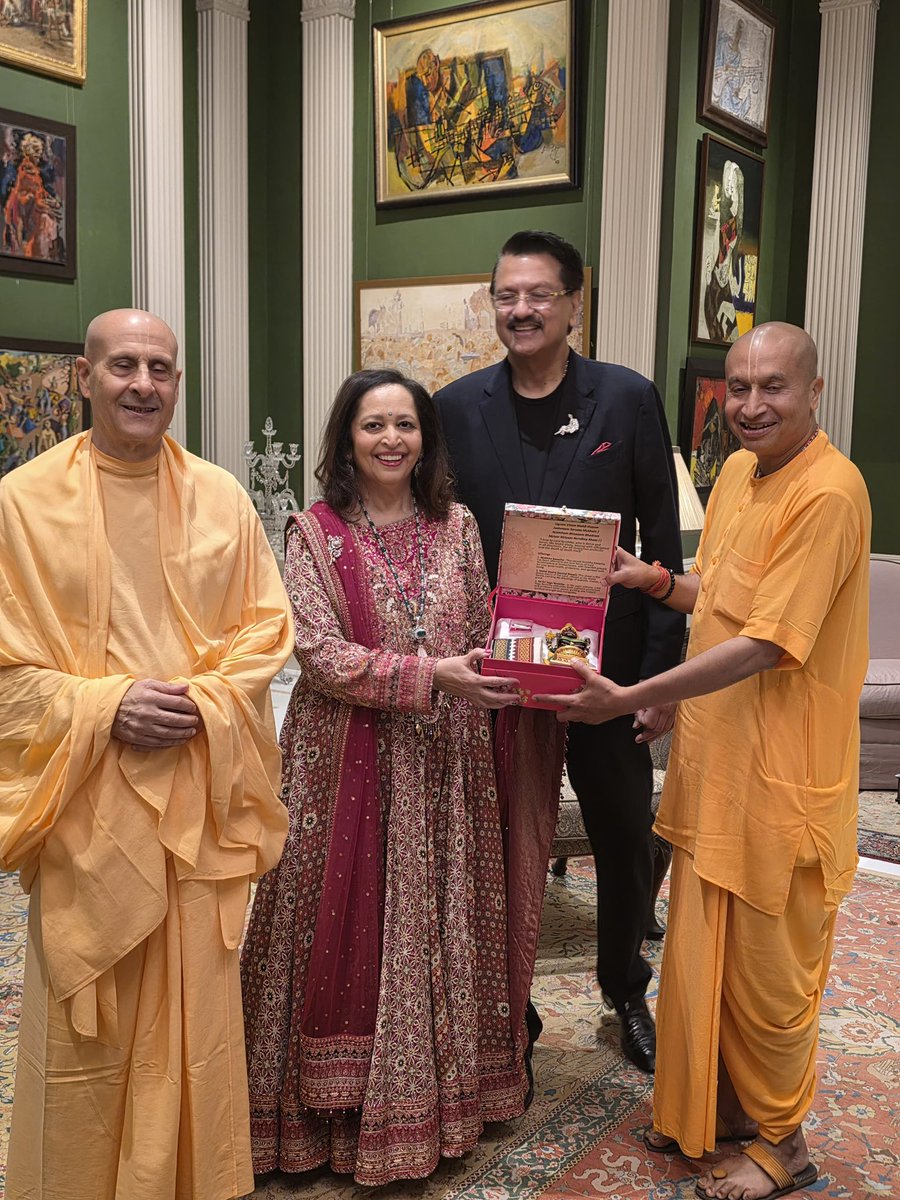 GaurangaDas's tweet image. Grateful to be invited by Shri Ajay Piramal ji and Smt. Swati Piramal ji on the occasion of 70th birthday of Smt. Swati Piramal ji
#iskcon @radhanathswami