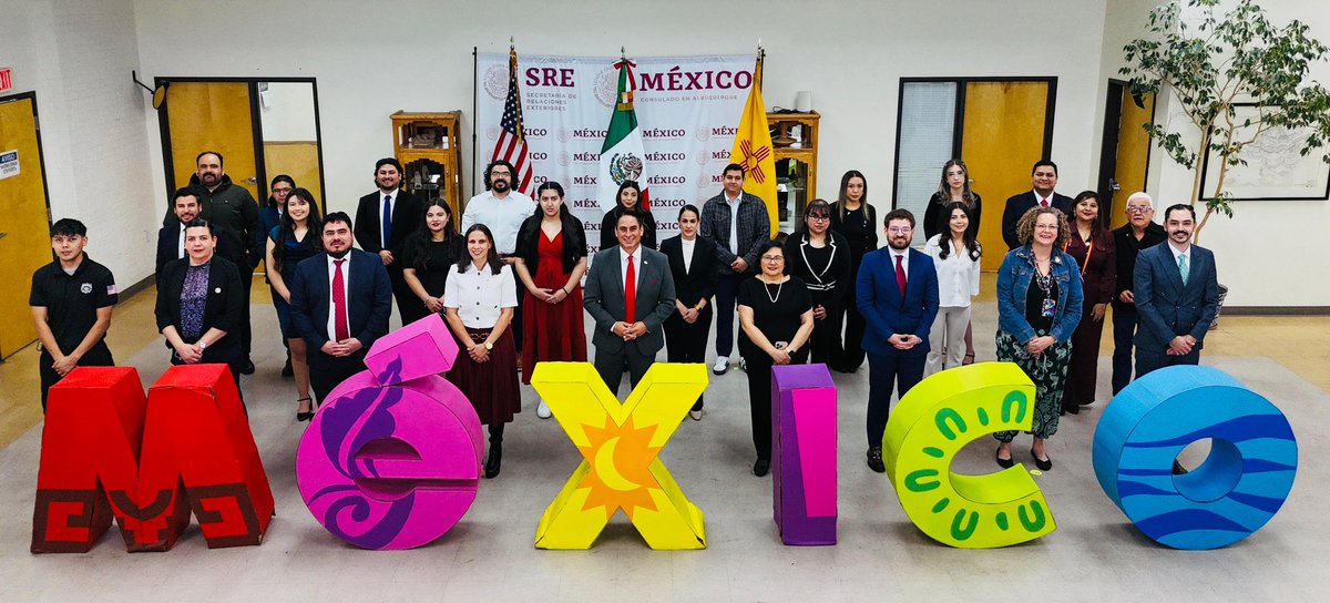 patriciapinzon's tweet photo. We were honored to host Lieutenant Governor of New Mexico, Howie Morales @LtGovMorales at @SRE_mx @ConsulMexAlb. His visit highlights the strong relationship between New Mexico &amp; Mexico and the contributions Mexican immigrants make to the state’s economy, culture and society. https://t.co/gKqD5a3yiH