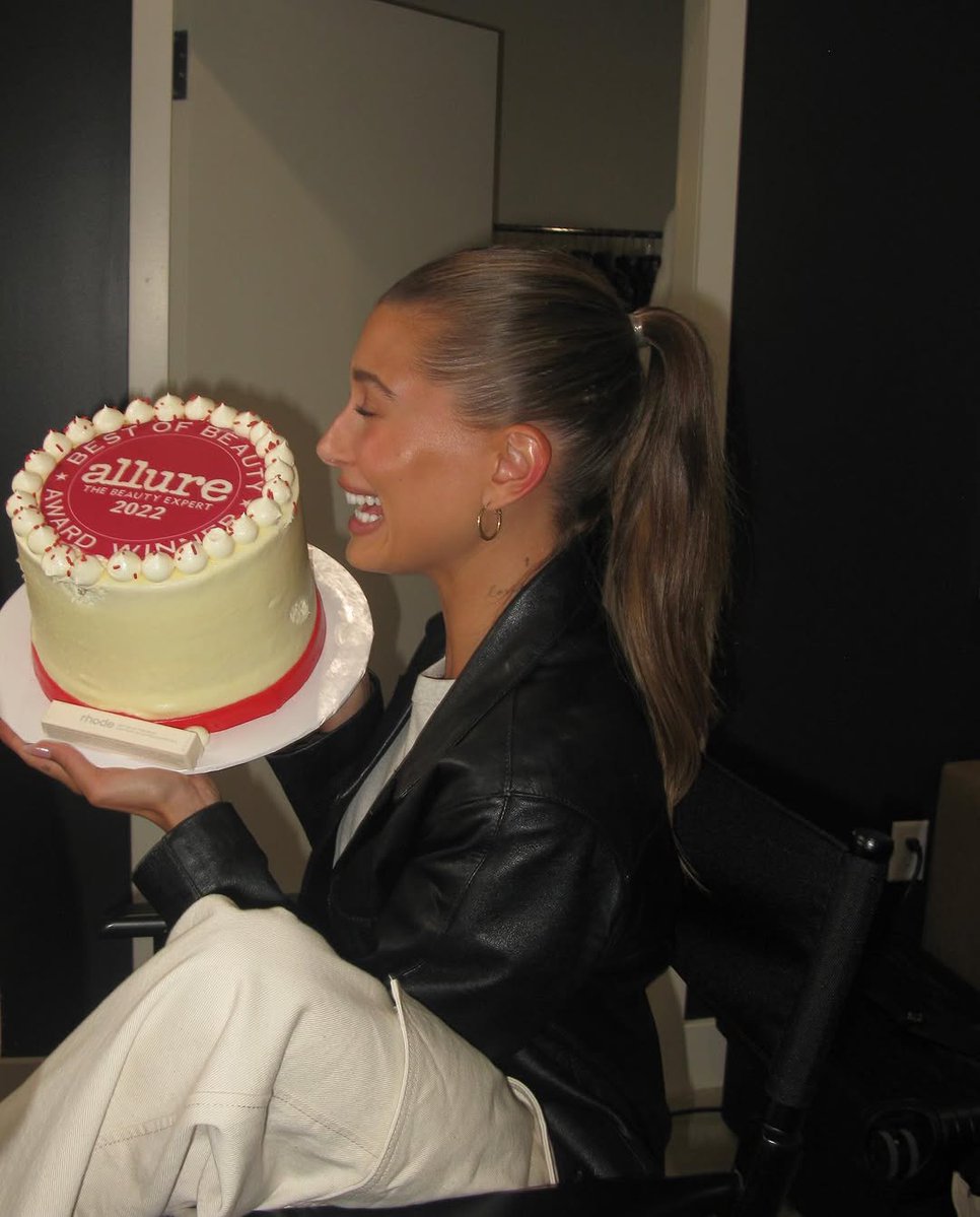 Rhode skincare ᴿᴾ (Parody) tweet media