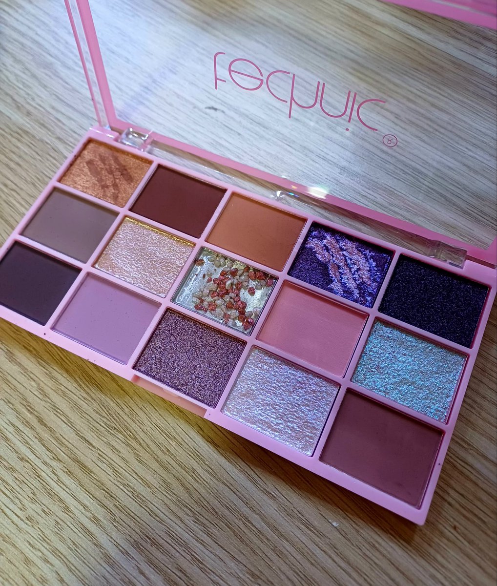 𝓑𝓾𝓼𝓮 tweet media