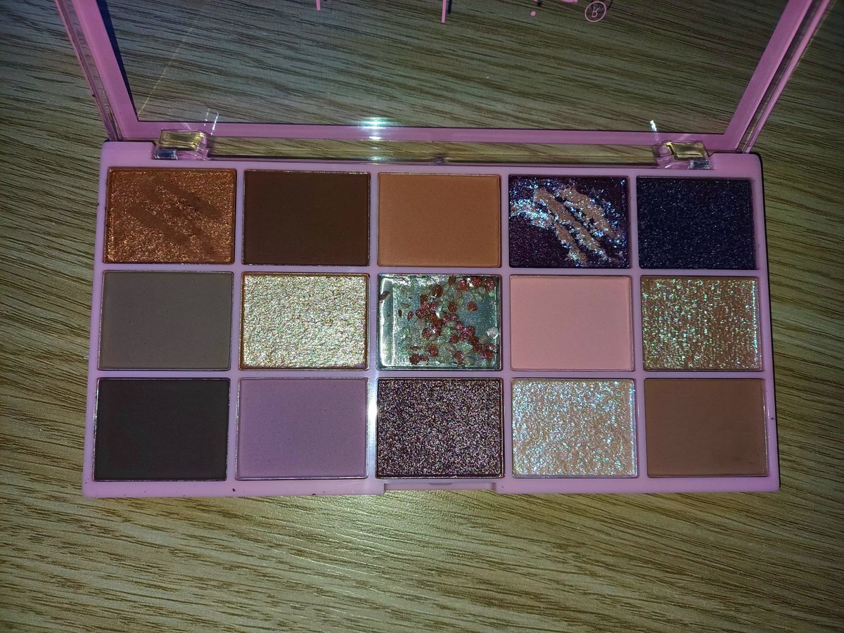 𝓑𝓾𝓼𝓮 tweet media