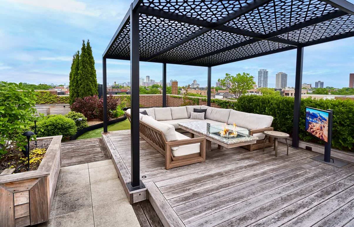 SunBriteTV tweet media