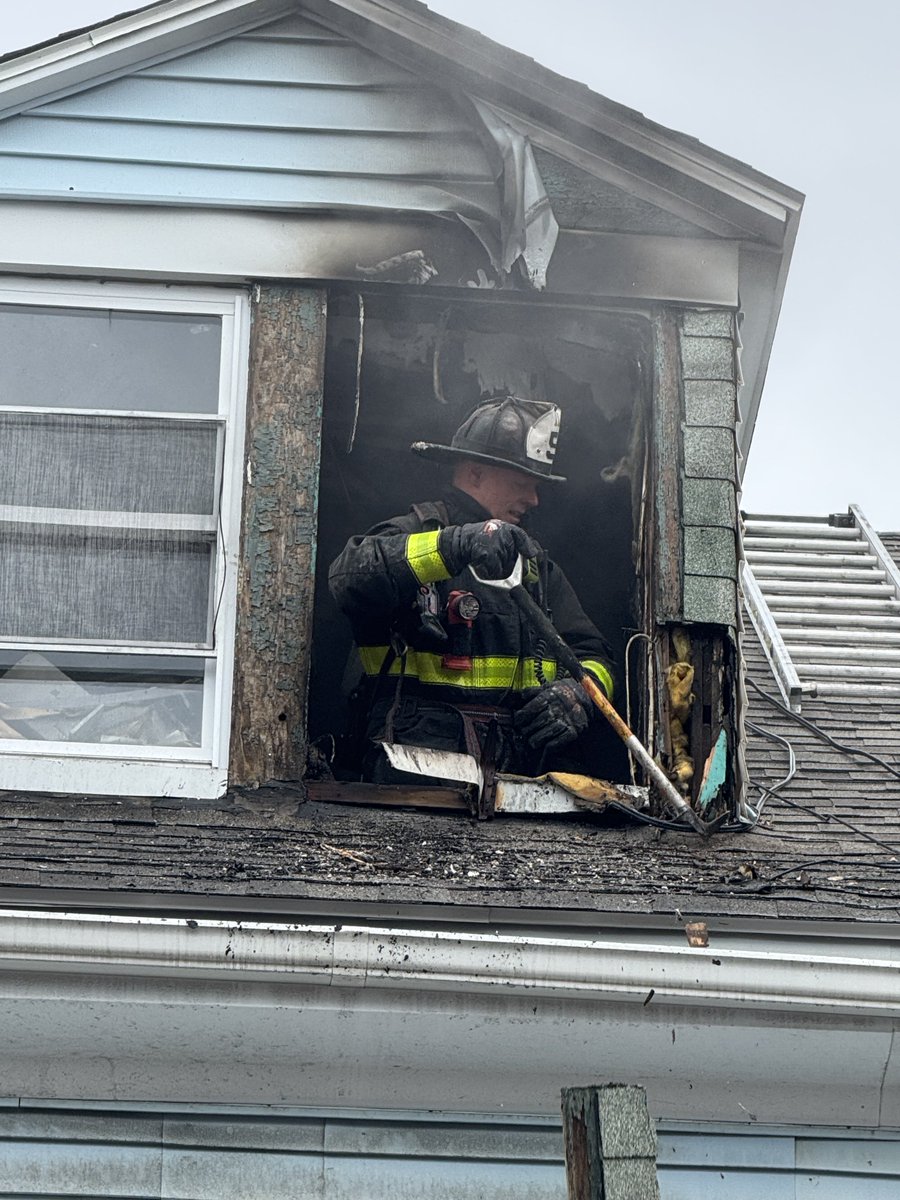 Boston Fire Dept. tweet media