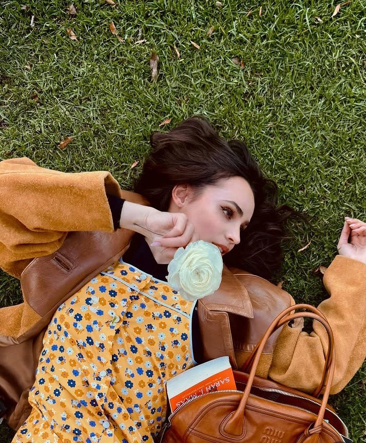 This feels like a Wattpad story <a href="/SofiaCarson/">Sofia Carson</a>