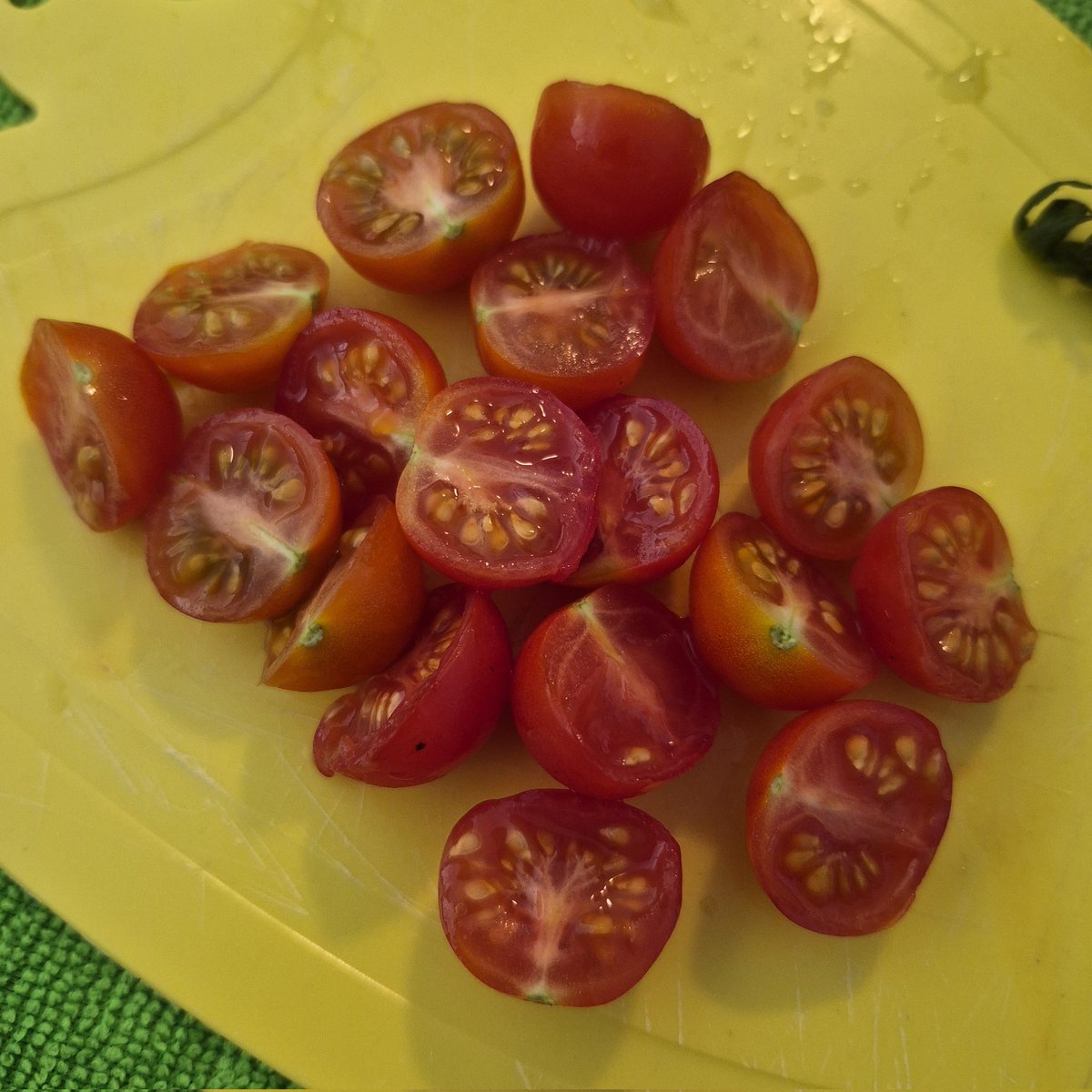 crow knight🍓🌱 tweet media