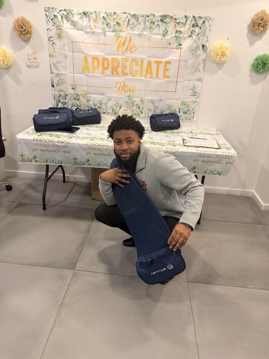 ASCI_Kinship's tweet image. Celebrating the heart and the people who make it all happen 💜 From Pittsburgh to Philadelphia, we showed some love to the incredible ASCI staff who bring the mission to life every single day. #HeartOfTheWork #ASCI

asecondchance-kinship.com/celebrating-th…