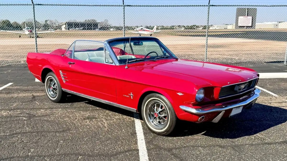 Classic Fords tweet media