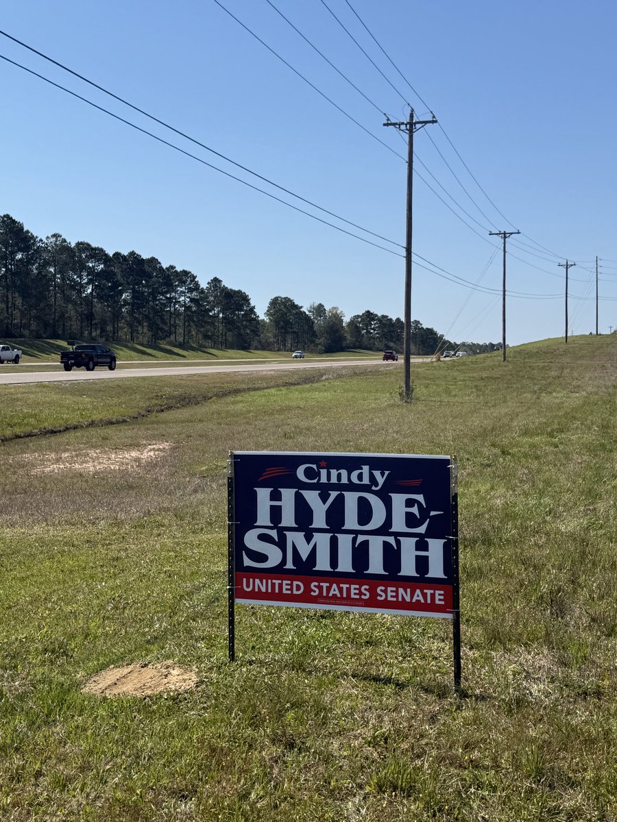 Cindy Hyde-Smith tweet media