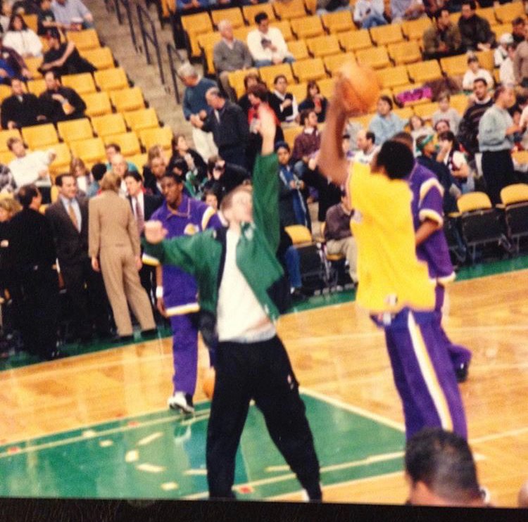 Angry Lakers Fan tweet media