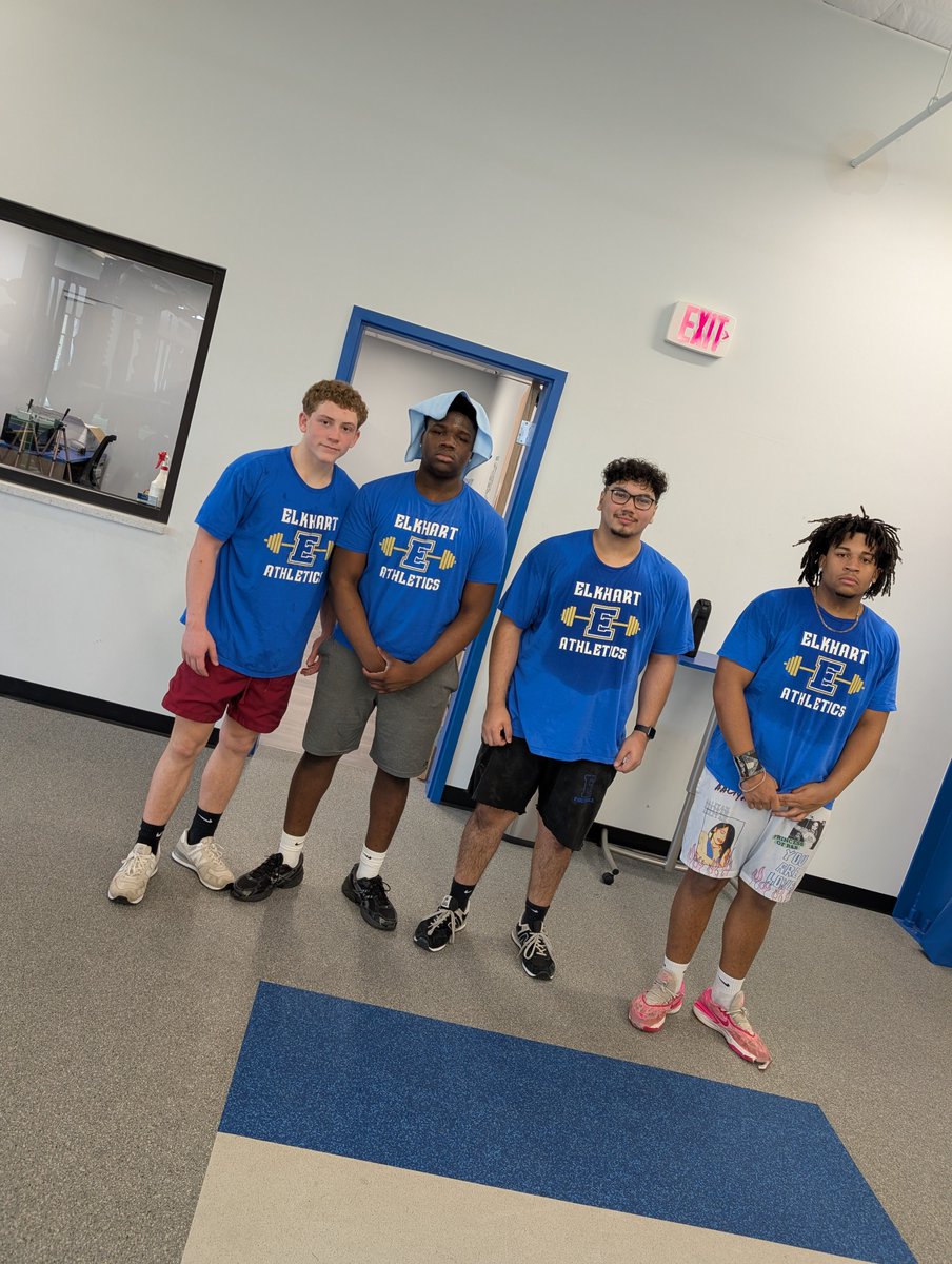 ElkhartStrong's tweet photo. Tradition, Excellence, Attitude &amp; Motivated. Elkhart Built. Go Lions💪🦁 https://t.co/AdZnKIqRHE