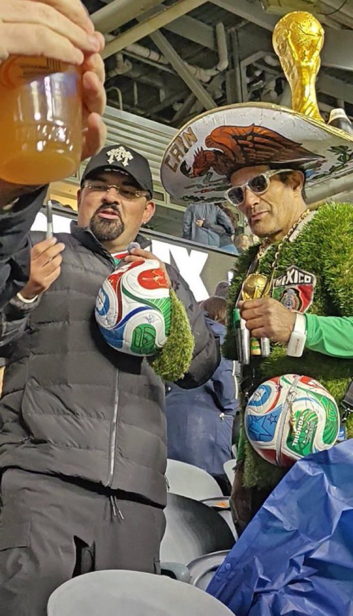 Mike Maquina del Mal tweet media