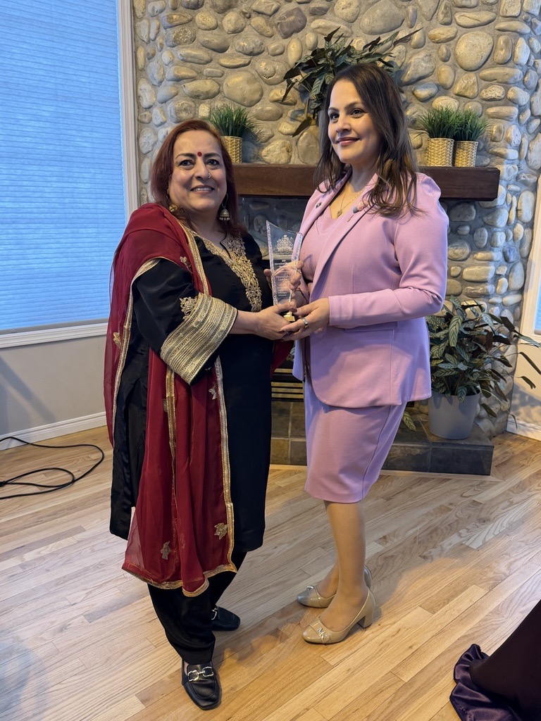 ISCyyc's tweet photo. “Newcomers become like my family.” 💙
Meenakshi Lamba of ISC was featured by National Times Media &amp; honoured by Hon. Rajan Sawhney @RajanJSaw , for her incredible impact supporting newcomers.
https://t.co/eCYIvcqoGJ
We’re proud to celebrate her work. https://t.co/4vzzzkcDKh