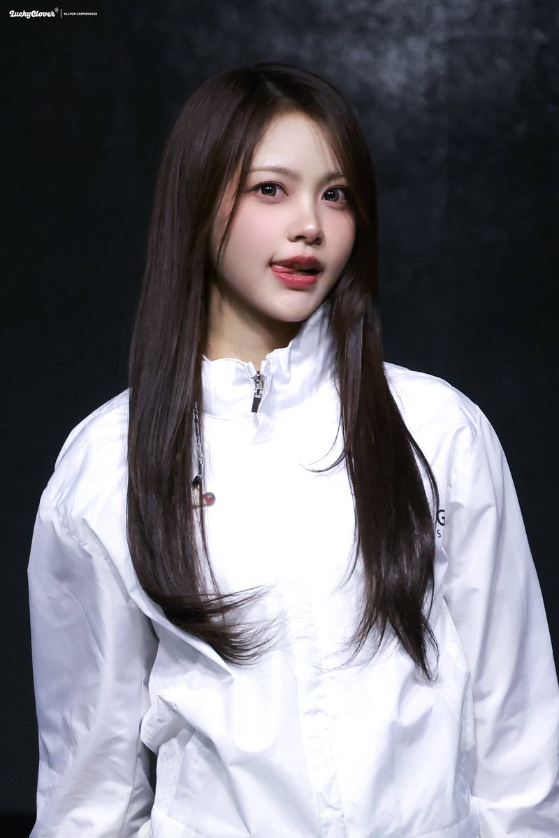 Lucky clover tweet media