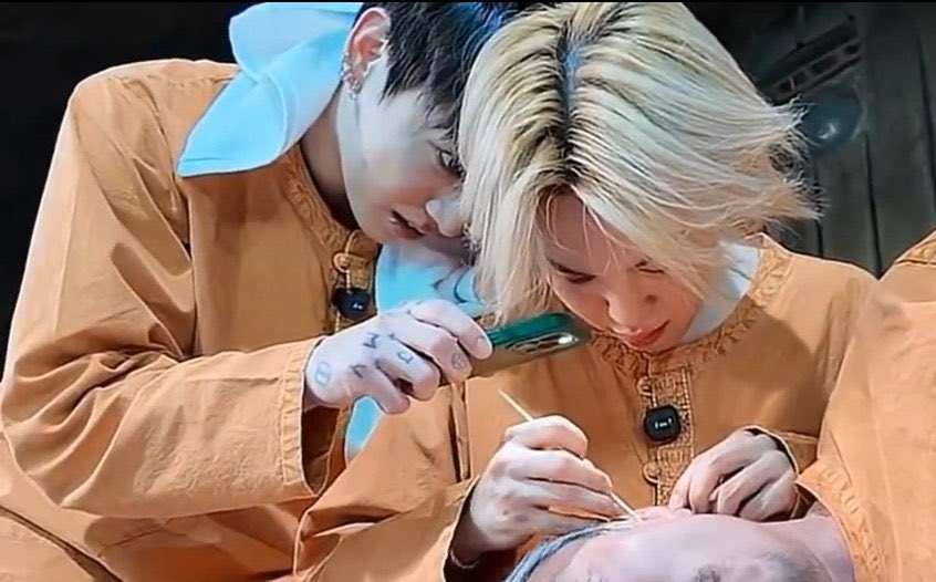 anna🪭 tweet media