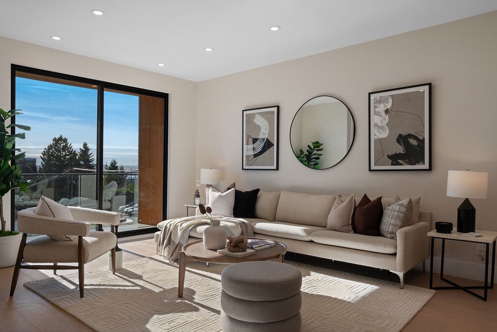 PontilloRealty's tweet photo. BRAND-NEW single-family detached home in the heart of #LowerLonsdale

🏠 504 E 5th Street, North Vancouver
📐 5 Beds, 4 Baths, 2,591 SQ. FT.
🔑 Listed at: $2,599,000

Contact me today for more information and to book your private viewing 604.551.8986 📲 

https://t.co/Heavpozc7l https://t.co/JVZH4QCuCm