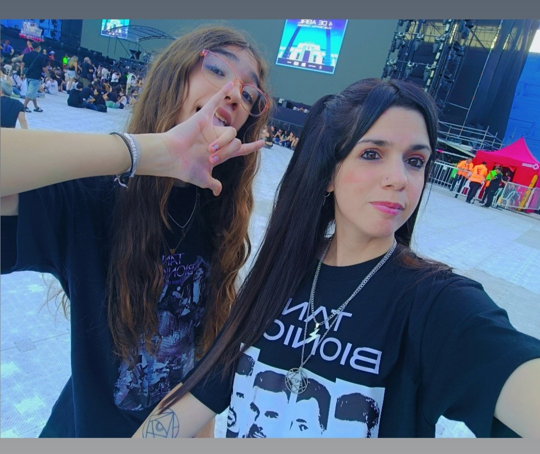 Ailu⚡ tweet media