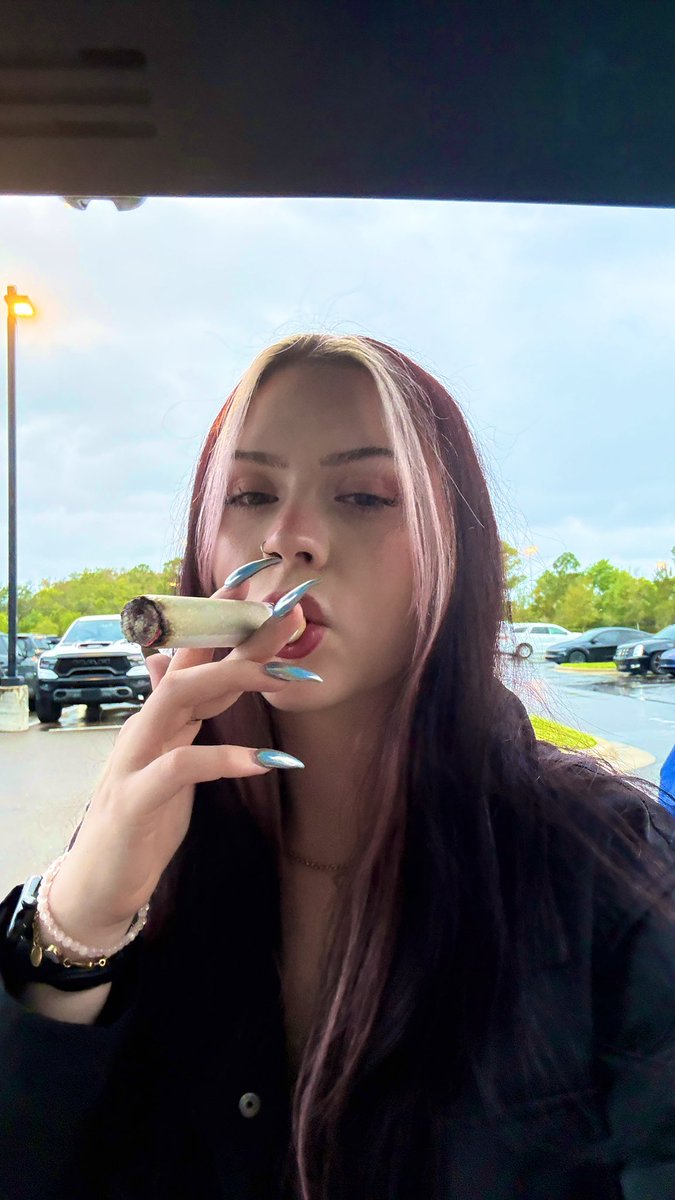 ✧*:• (ﾉ*≧ω≦*)ﾉ*:･ﾟ✧ tweet media