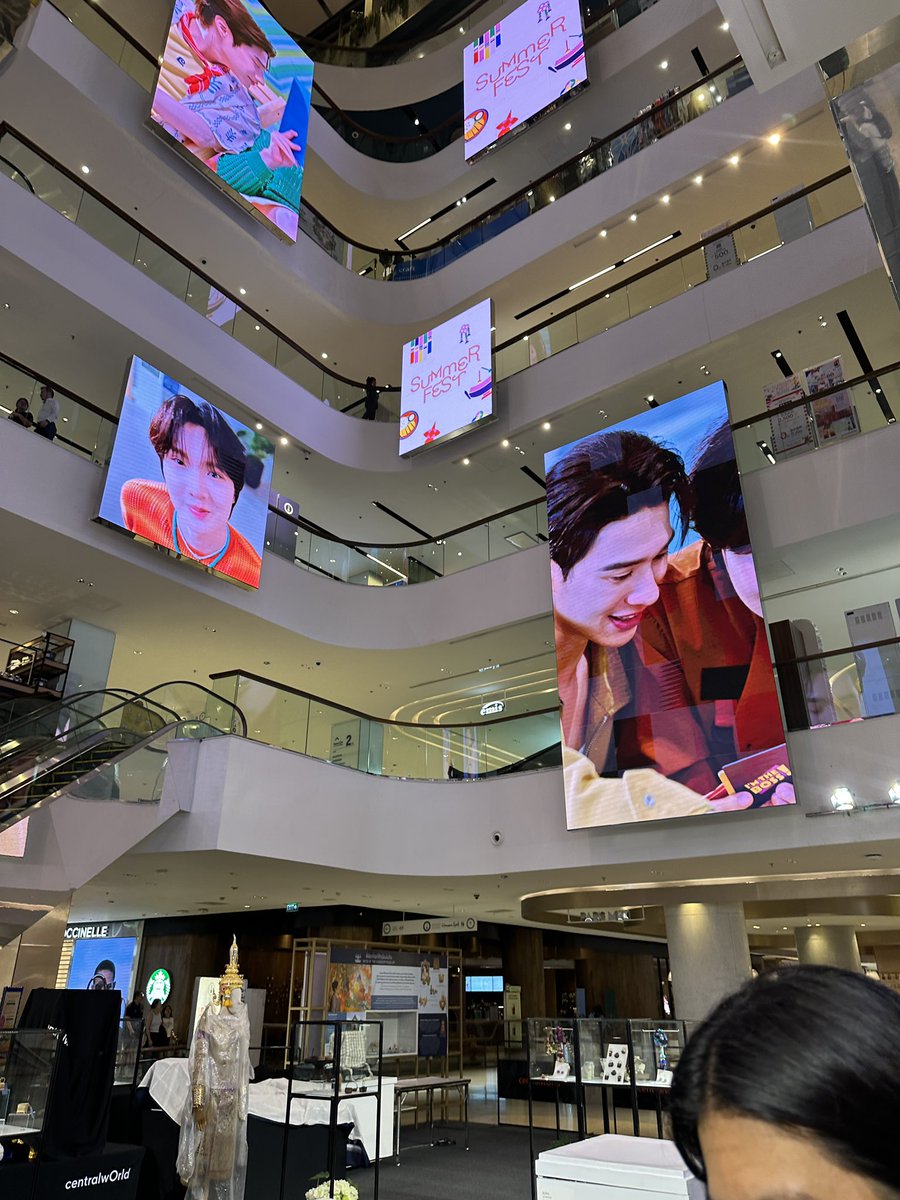 ชาวี tweet media