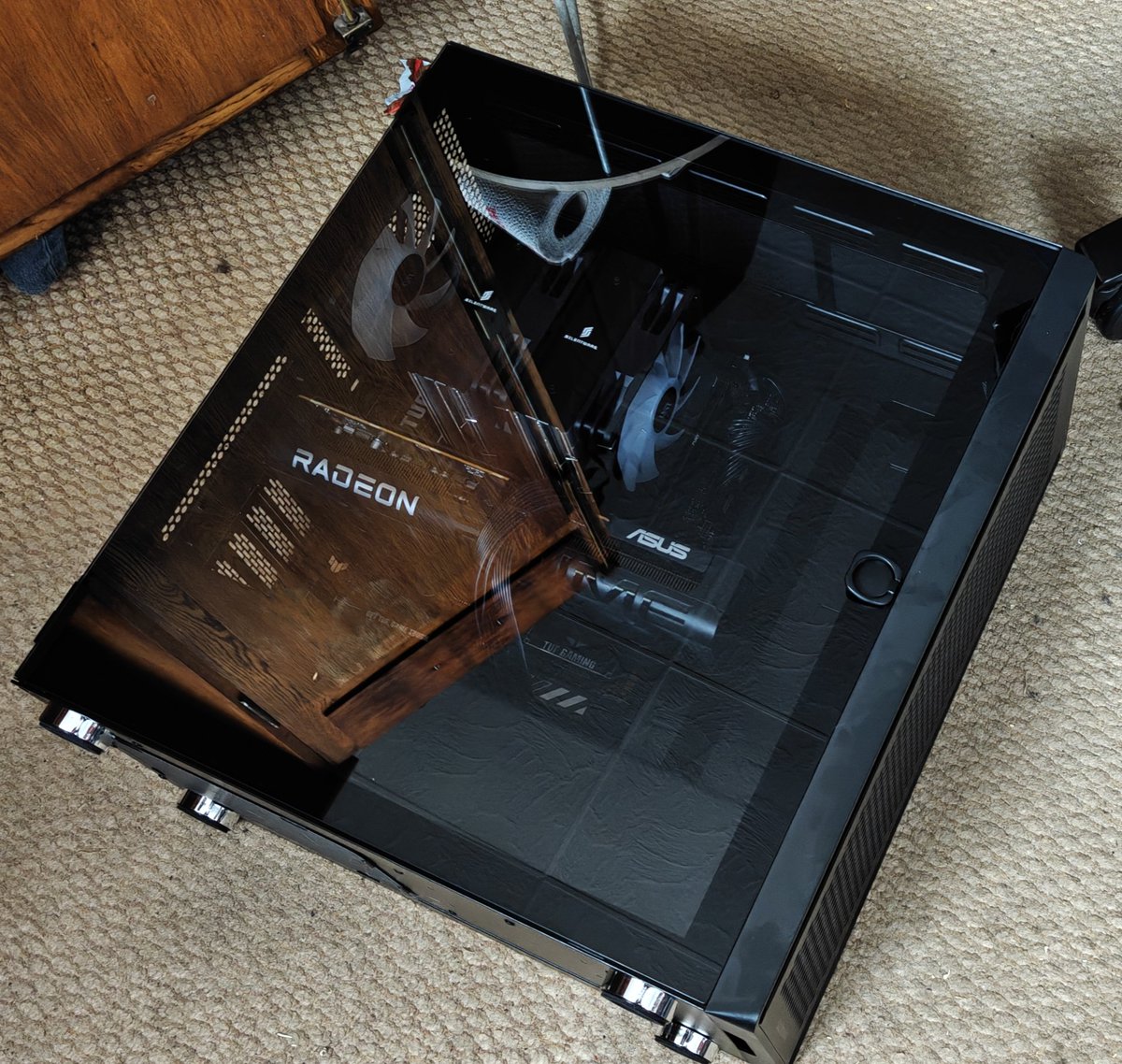 DYN Fäustchen tweet media