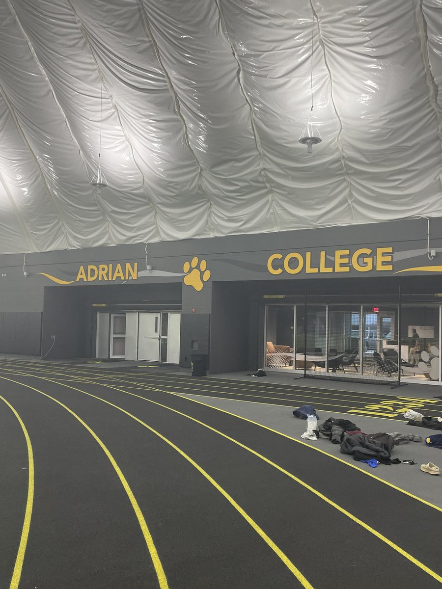 BraydinJ28's tweet photo. Had a great time at @AdrianCollegeFB thank you for the opportunity cant wait to come back!!!@CoachRush_CTFB @CoachRob_CTFB27 @CoachDaws_ @MIexposure @AllenTrieu @TheD_Zone https://t.co/tGYOthydTS
